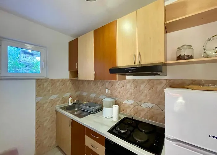 House With Outdoor Pool In Appartement *