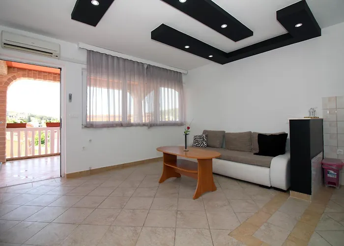 House With Outdoor Pool In