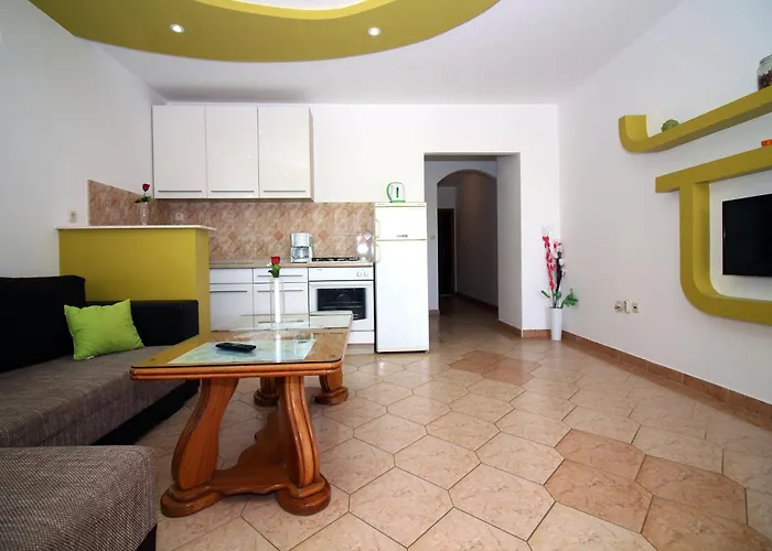 Appartement House With Outdoor Pool In *